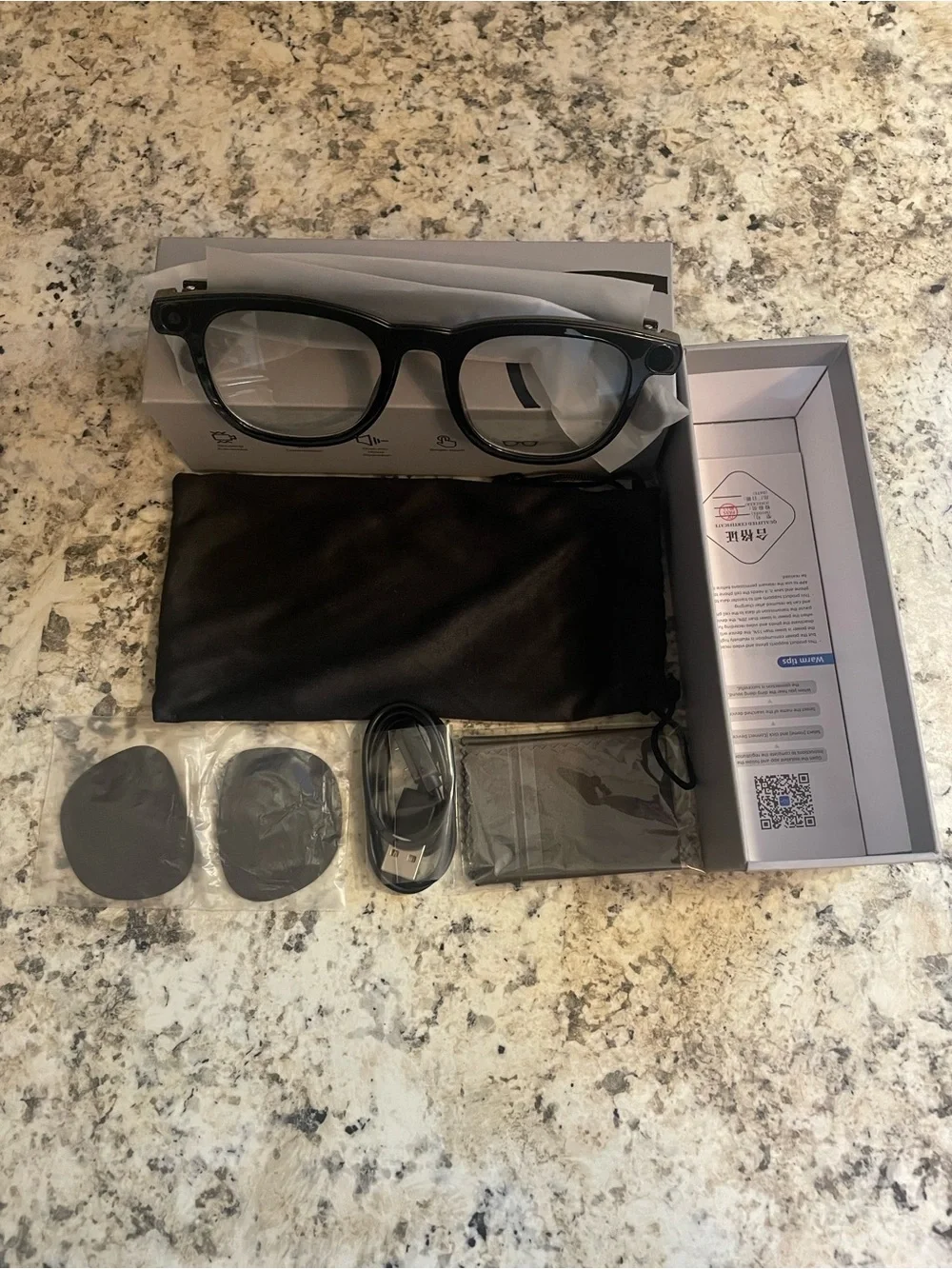 Black Smart Eyewear Glasses with Bluetooth Audio